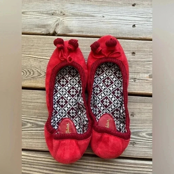 Cole Haan Womens Ballet Flats Shoes Red Leather Slip On Bow Tassel Round Toe 10 - Picture 1 of 9